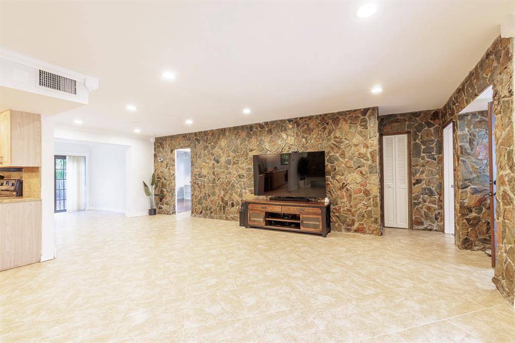 Cooper City, FL 33328,9081 SW 55th Ct