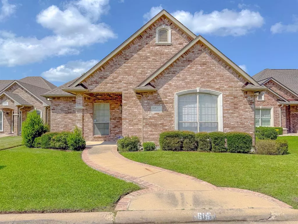 Corsicana, TX 75110,616 Mockingbird Place
