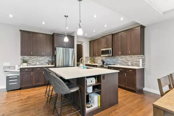Okotoks, AB T1S 0N1,278 Mountainview DR