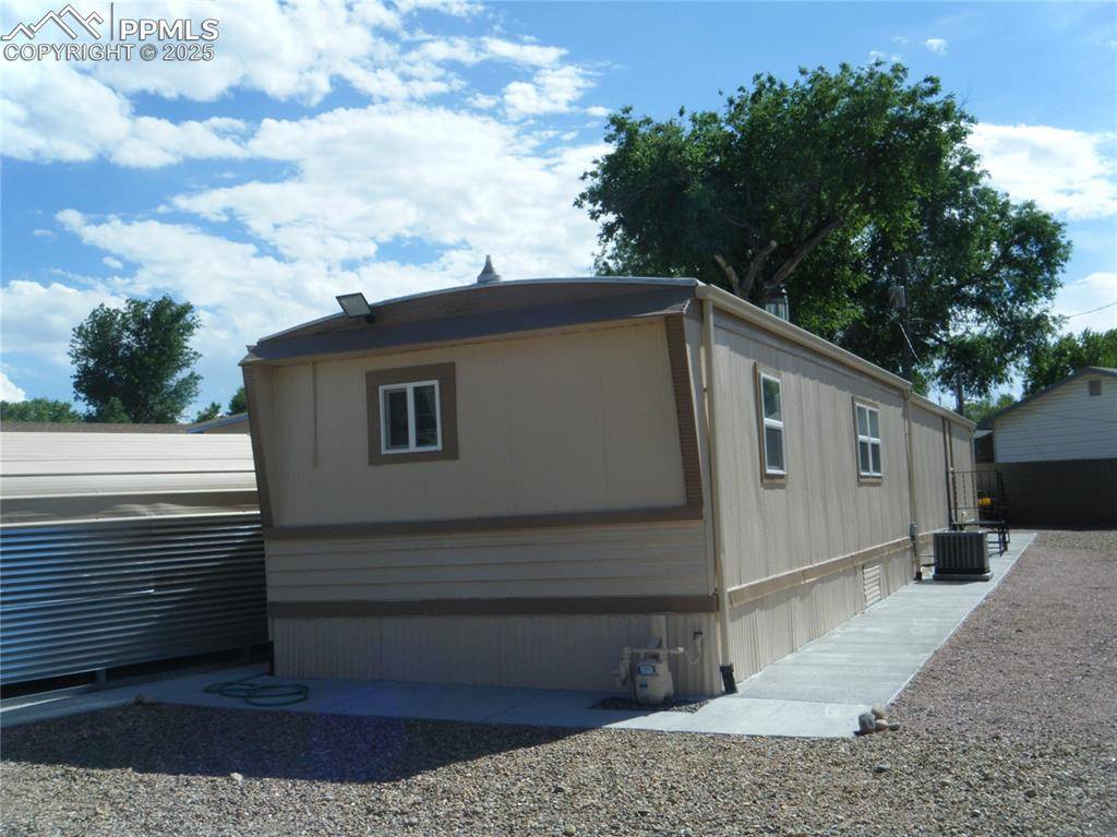 835 Aspen CIR, Pueblo, CO 81006