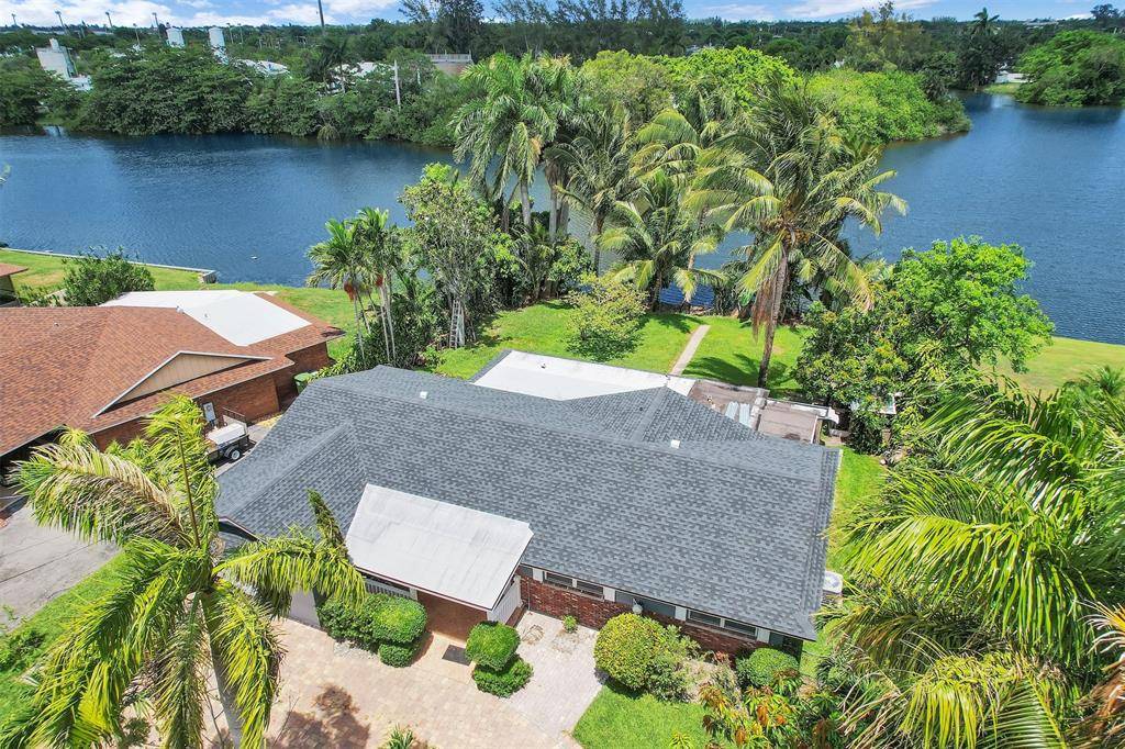 Palm Springs, FL 33461,324 Davis Rd