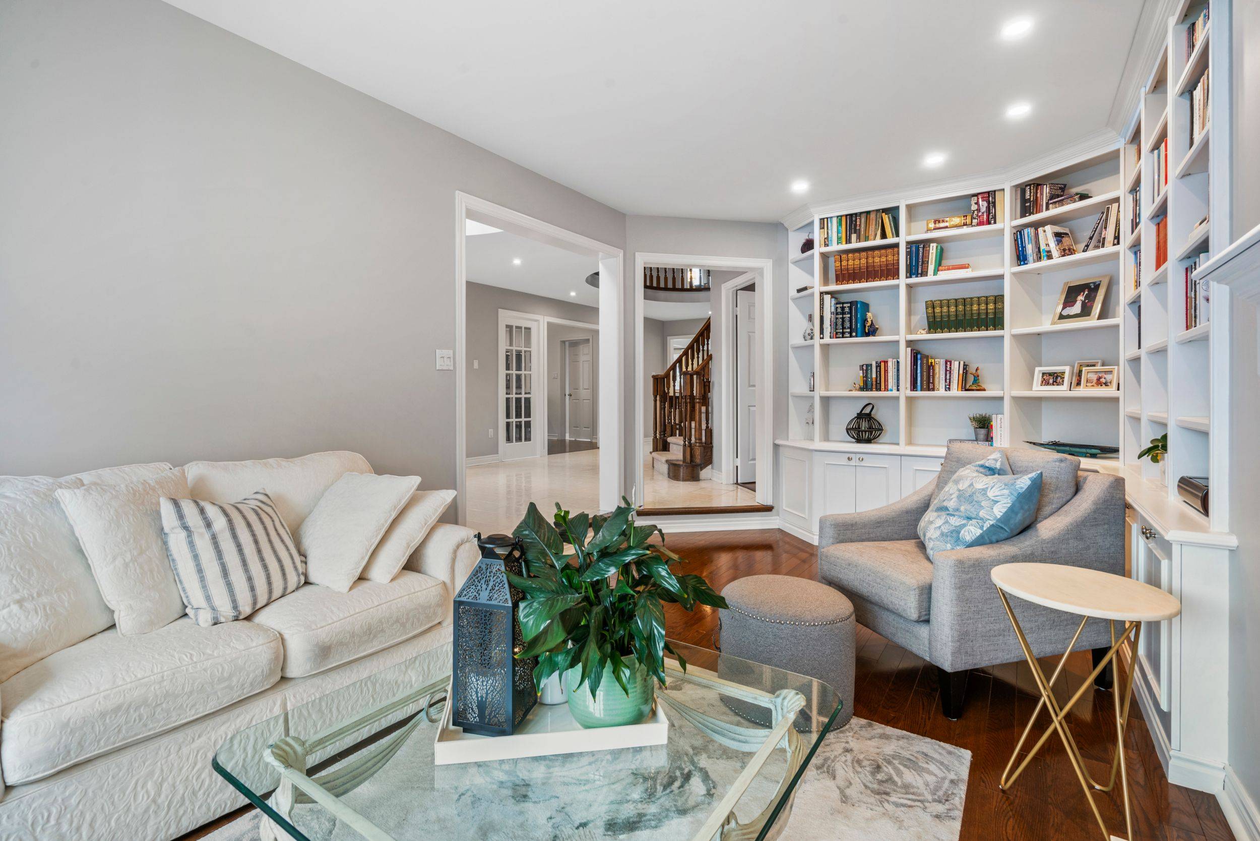Newmarket, ON L3X 1E8,384 Amberlee CT