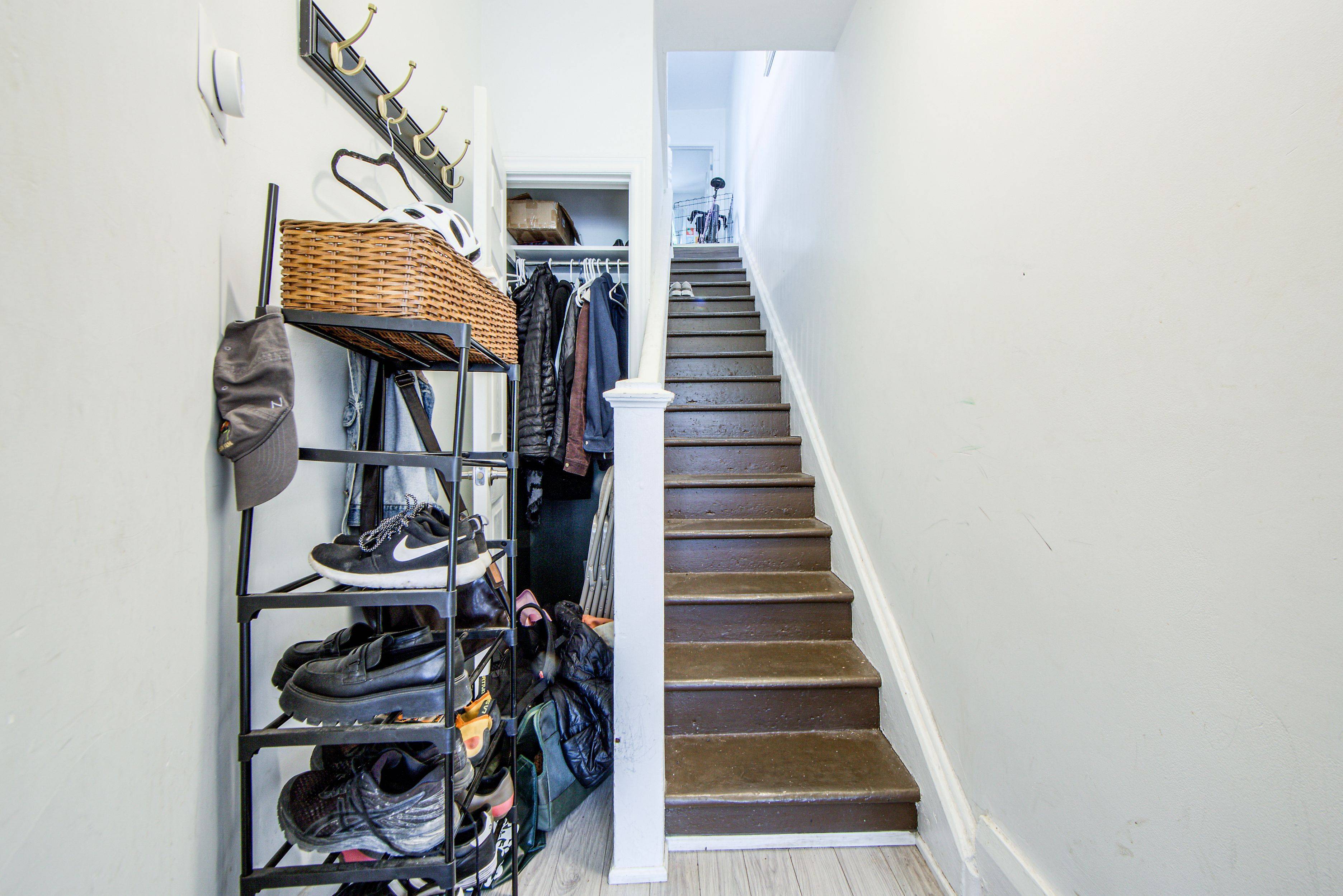 Toronto E01, ON M4J 1E5,2 Dawson AVE #Upper