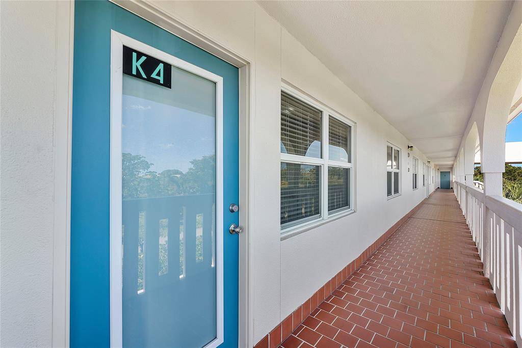 2001 Granada Dr #K4, Coconut Creek, FL 33066