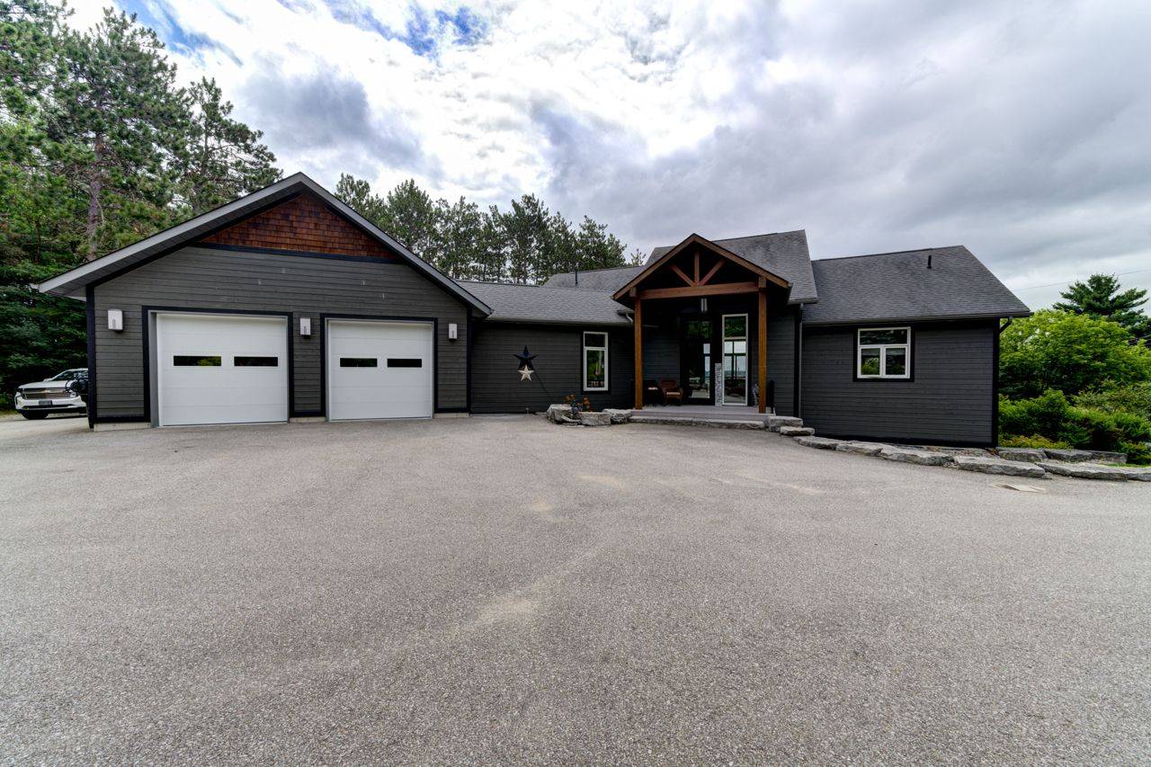 45 Military RD, Penetanguishene, ON L9M 1S4