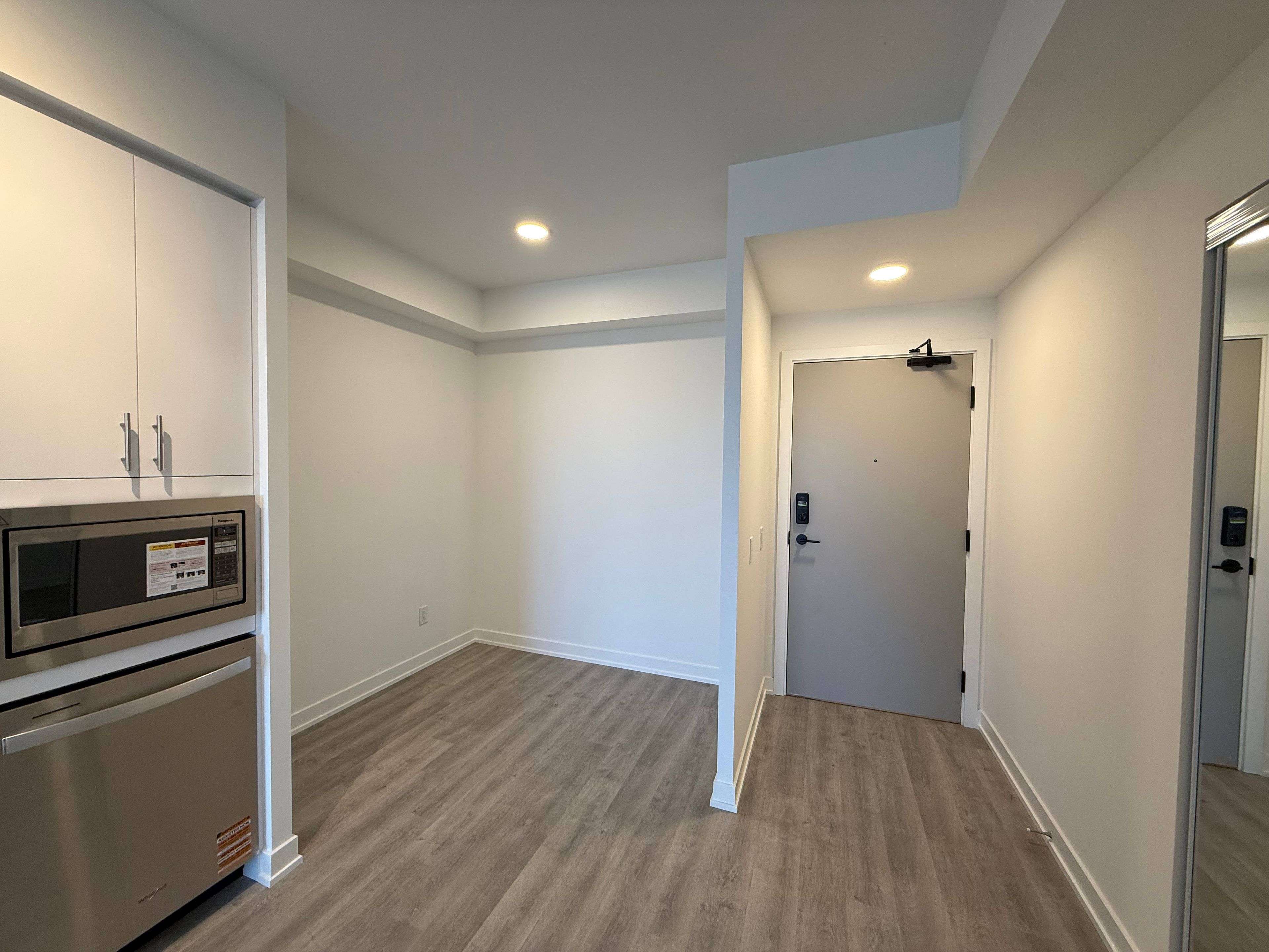 Mississauga, ON L4Z 3X7,5105 Hurontario ST #1703
