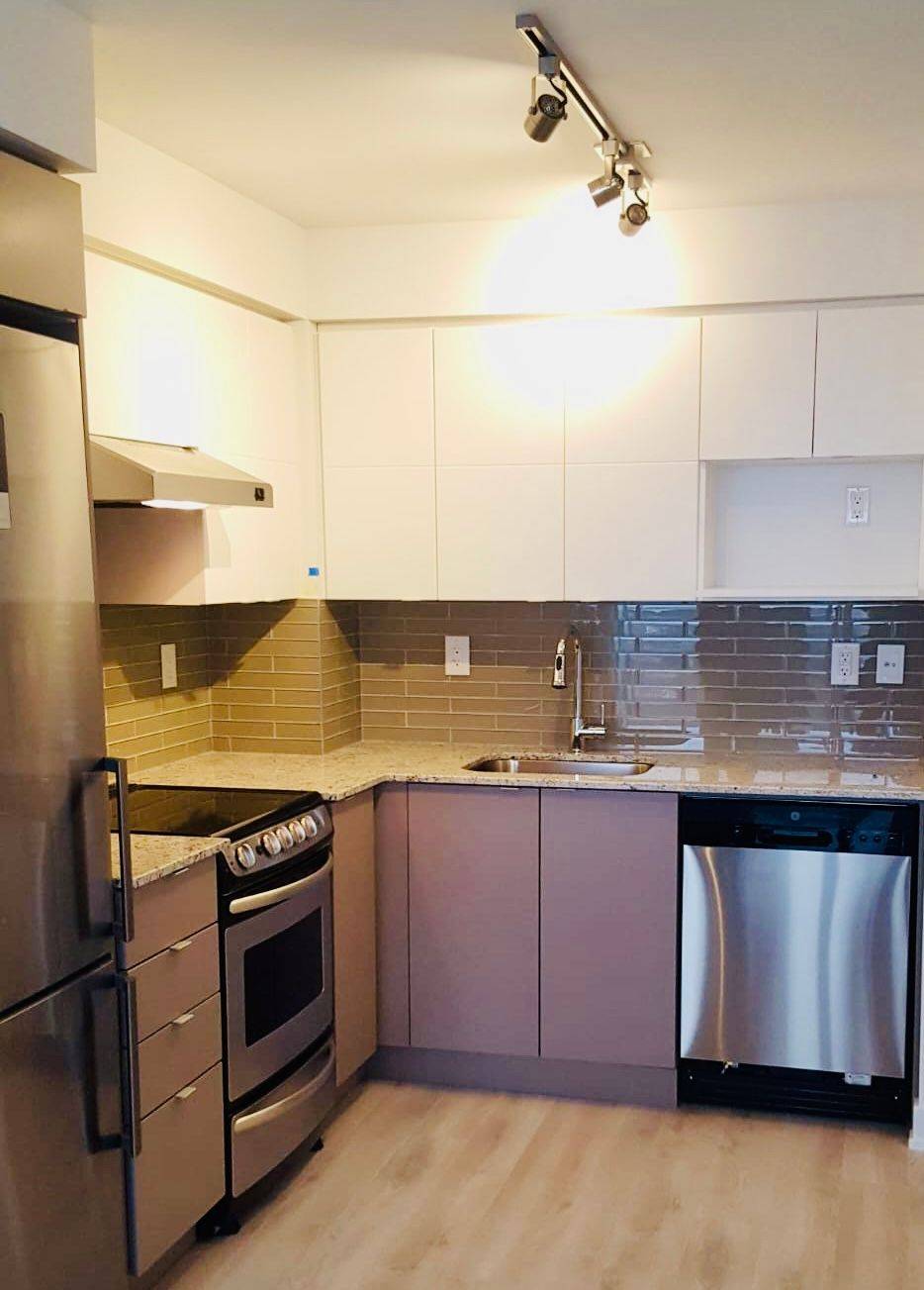 160 Flemington RD #1016, Toronto W04, ON M6A 0A9
