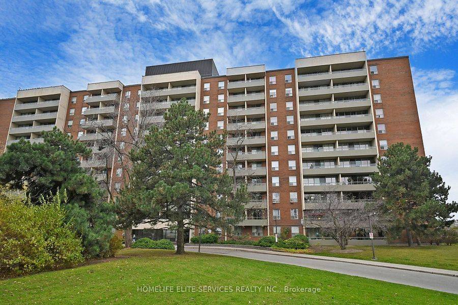 9 Four Winds DR #1004, Toronto W05, ON M3J 2S8
