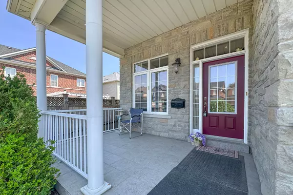 Oshawa, ON L1K 3C4,1045 Coyston CT