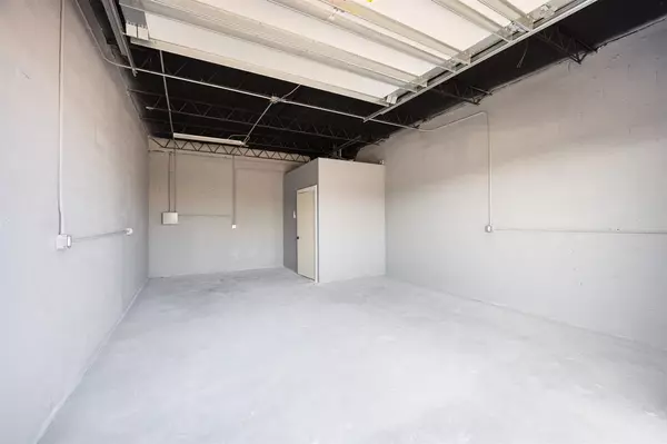 Oakland Park, FL 33334,1042 NE 44th Ct