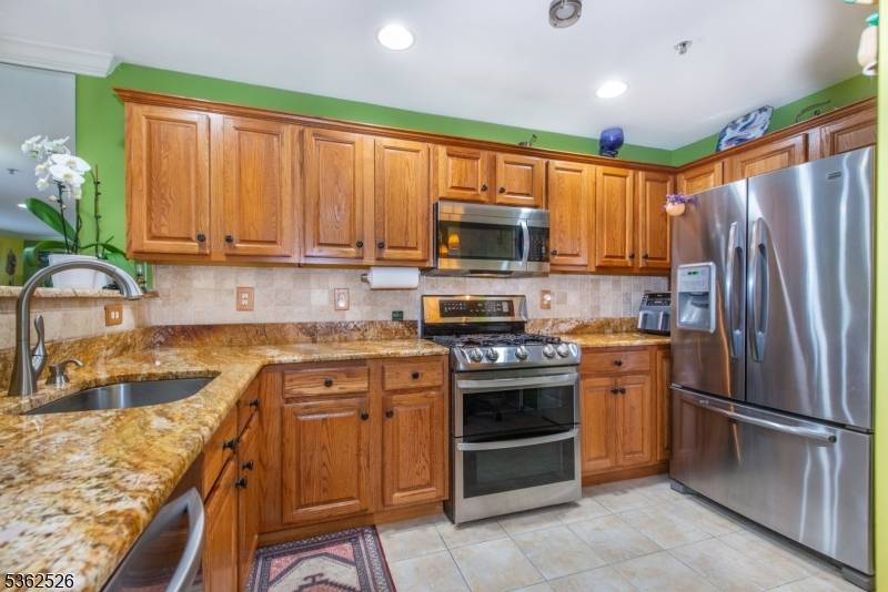 Pompton Lakes Boro, NJ 07442,143 Summit Rdg