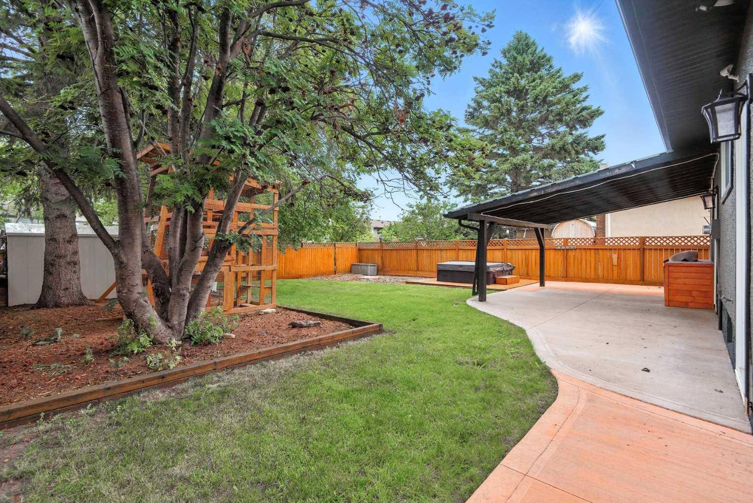 Red Deer, AB T4R 1H4,114 Baird ST