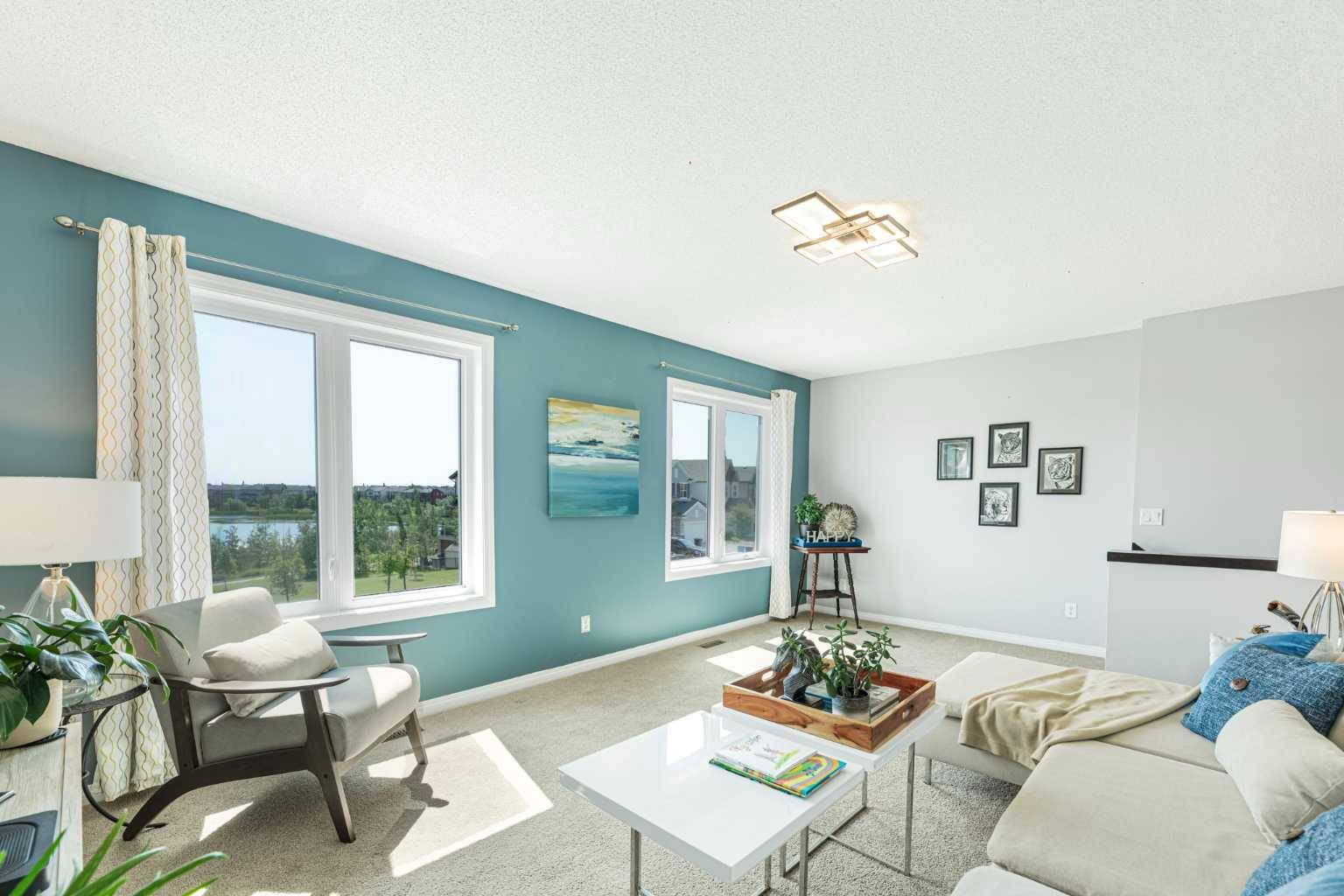 Calgary, AB T2Z 0X1,619 Copperpond CIR Southeast