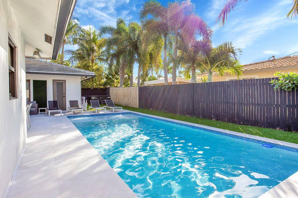 Fort Lauderdale, FL 33308,24 Castle Harbor Isle