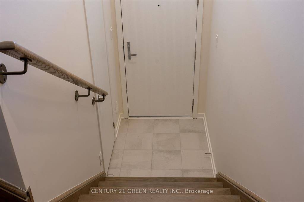 Caledon, ON L7E 2E1,142 Landsbridge ST