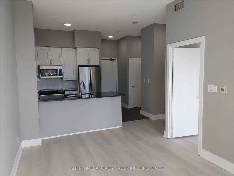 Mississauga, ON L5B 0G3,4065 Brickstone Mews DR #PH07