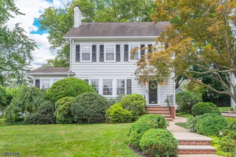 2 Inness Pl, Glen Ridge Boro Twp., NJ 07028