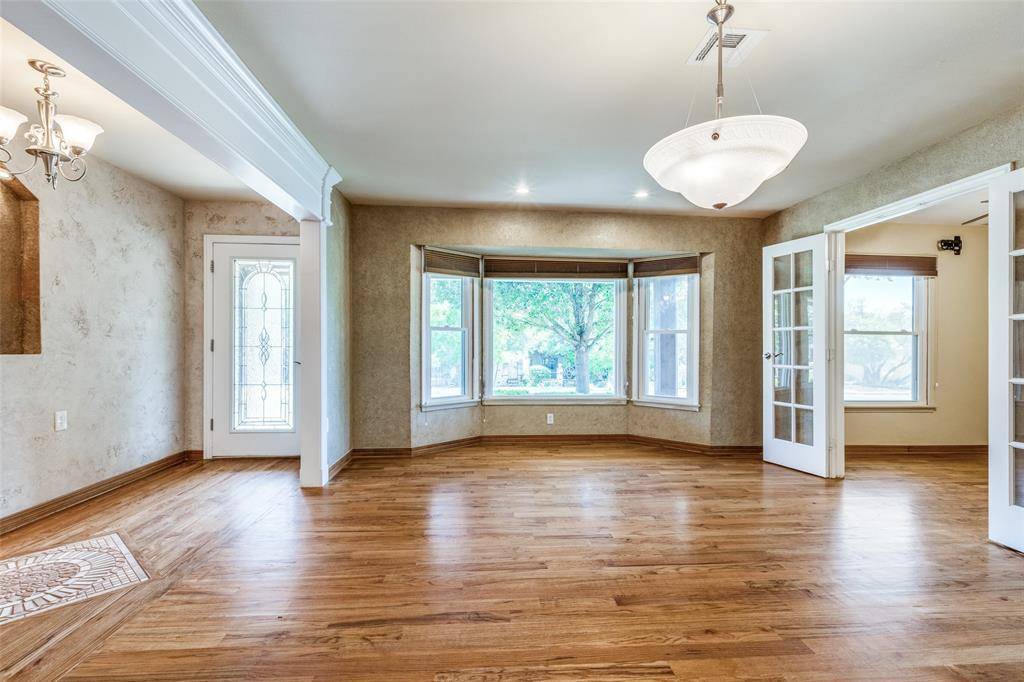 Granbury, TX 76049,9807 Ravenswood Road
