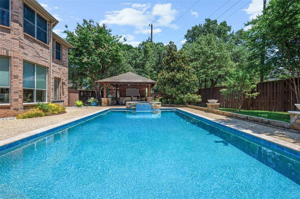 Keller, TX 76248,816 Lakeridge Drive