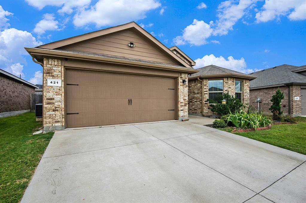 Fort Worth, TX 76131,421 Houndstooth Drive