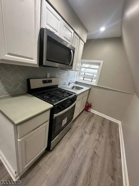 Newark City, NJ 07104,467-469 Summer Ave #3