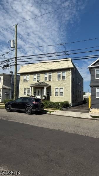 633 Maple Ave, Elizabeth City, NJ 07202