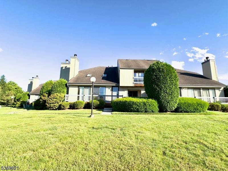 51 Talbot St, Franklin Twp., NJ 08873