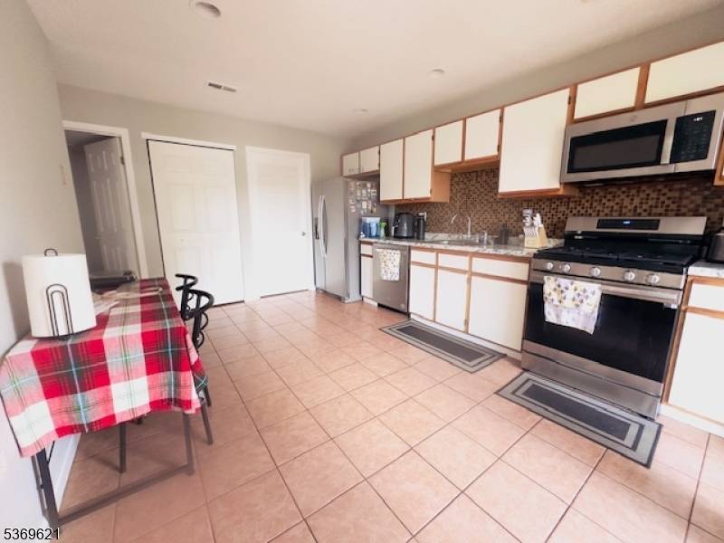 Franklin Twp., NJ 08873,51 Talbot St