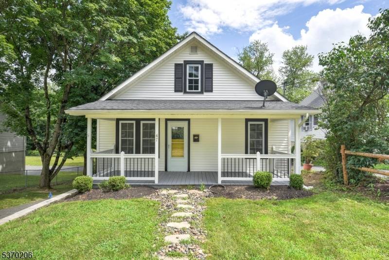 47 Merriam Ave, Newton Town, NJ 07860