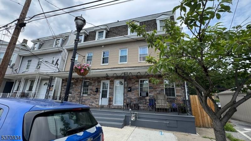 Phillipsburg Town, NJ 08865,15-17 Sitgreaves St