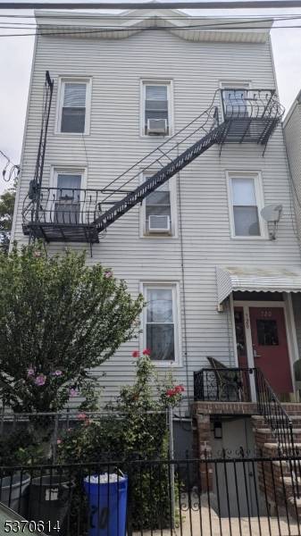 Union City, NJ 07087,720 14Th St