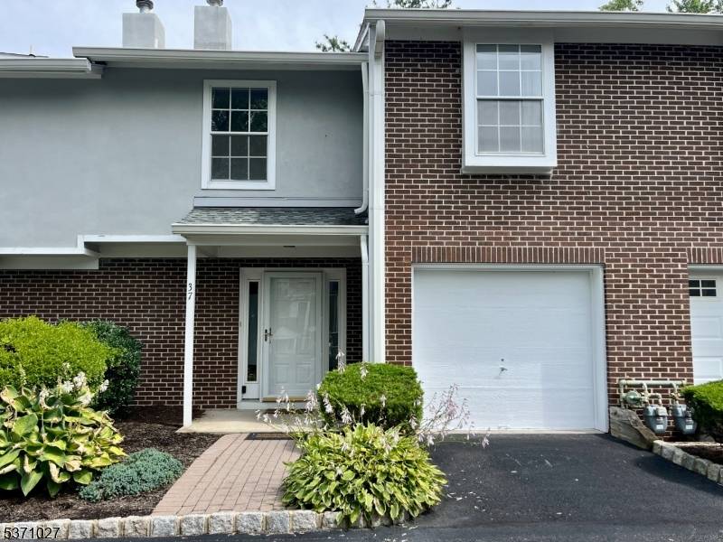 318 Main St #37, Madison Boro, NJ 07940