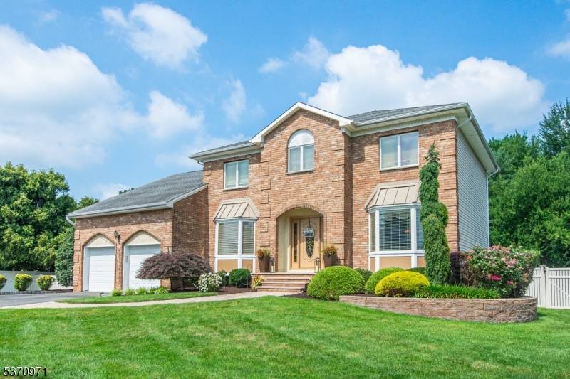 Fairfield Twp., NJ 07004,14 Winfield Ct