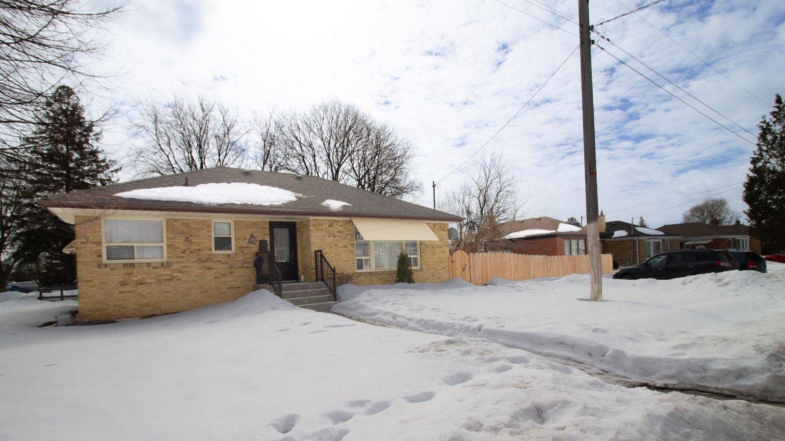 53 MIRAMAR CRES, Toronto E09, ON M1J 1R3