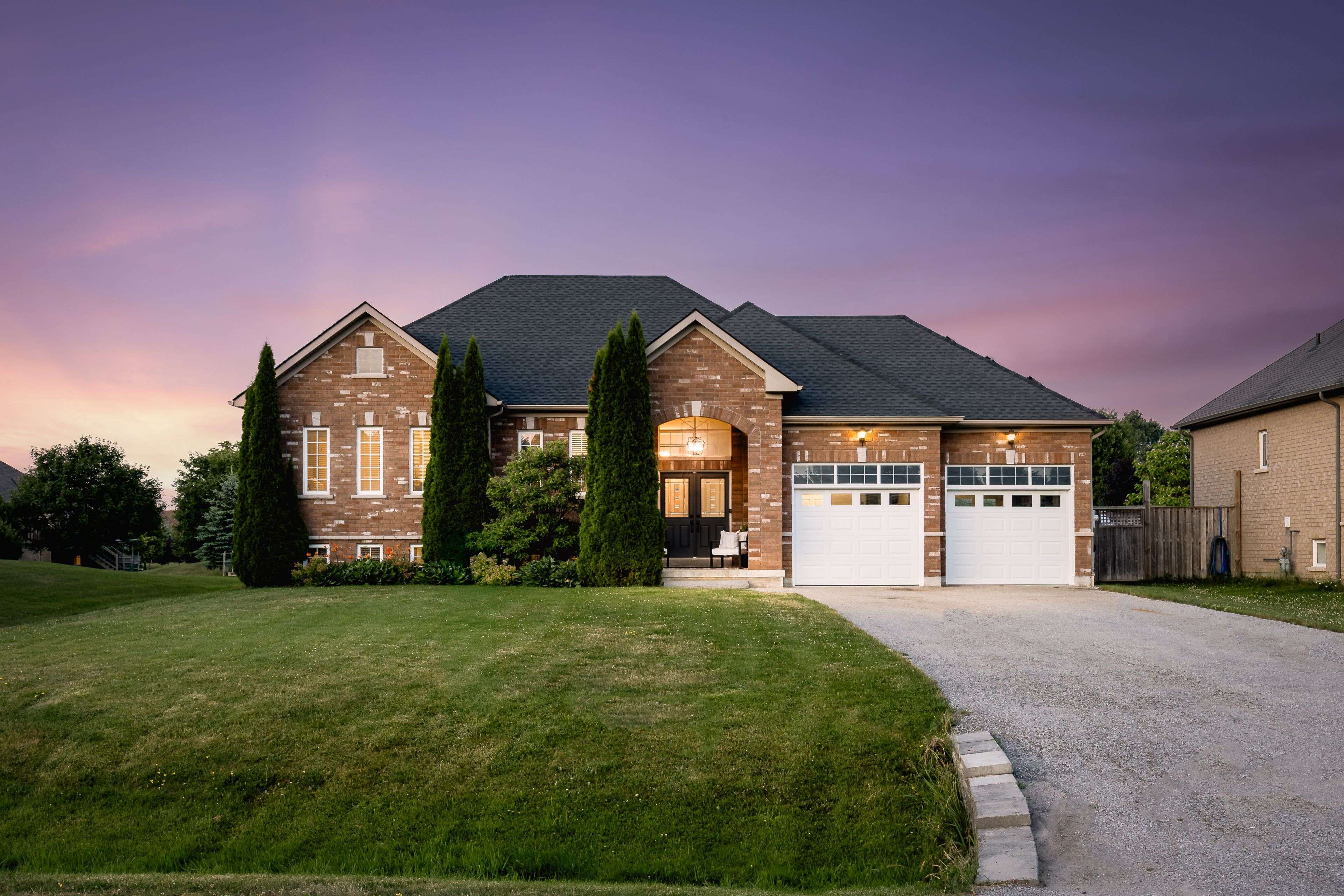 11 Basswood DR, Wasaga Beach, ON L9Z 0A9