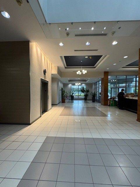 Mississauga, ON L5B 4L2,33 Elm DR #1502