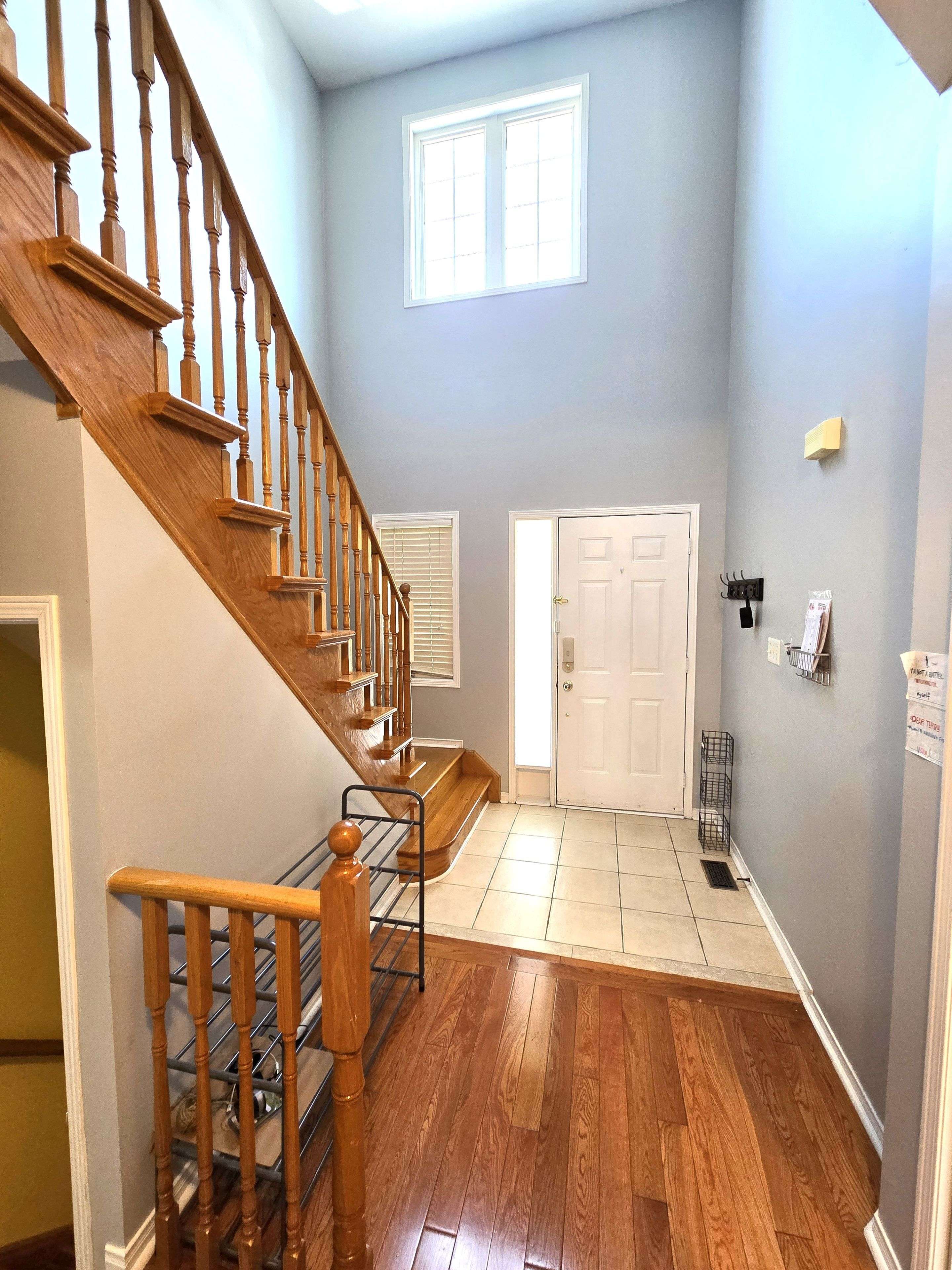 Mississauga, ON L5V 2Z6,6092 Windfleet CRES