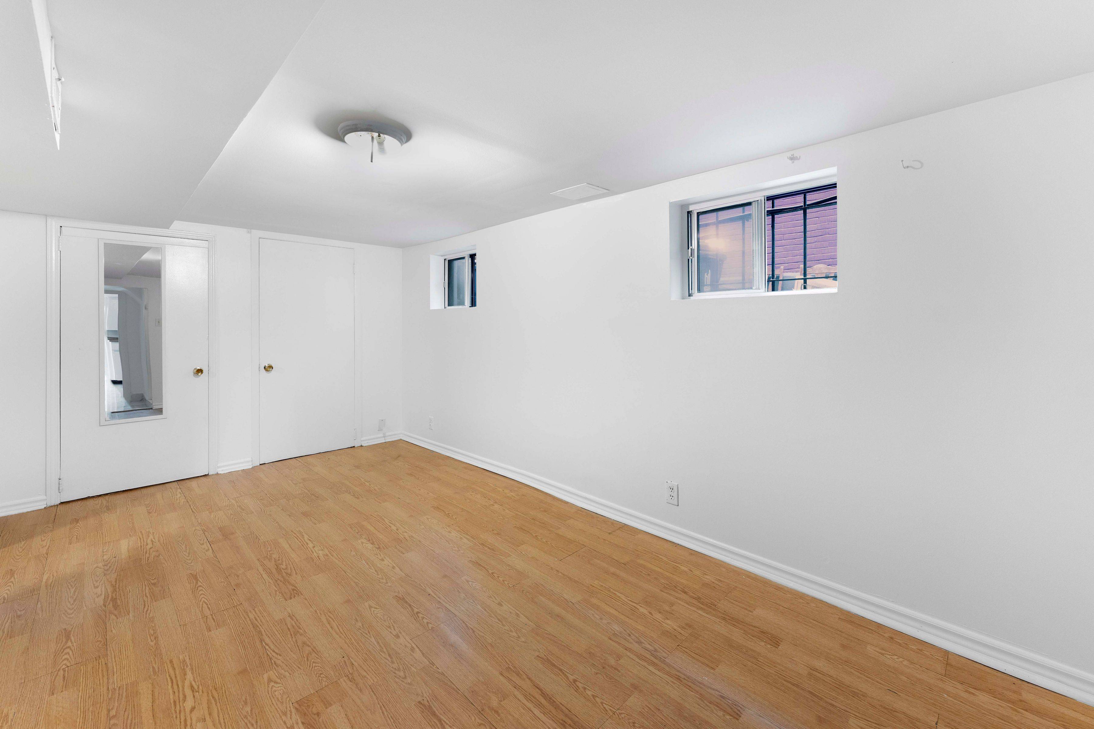 Toronto W03, ON M6M 1N2,25 Juliet CRES #Basement