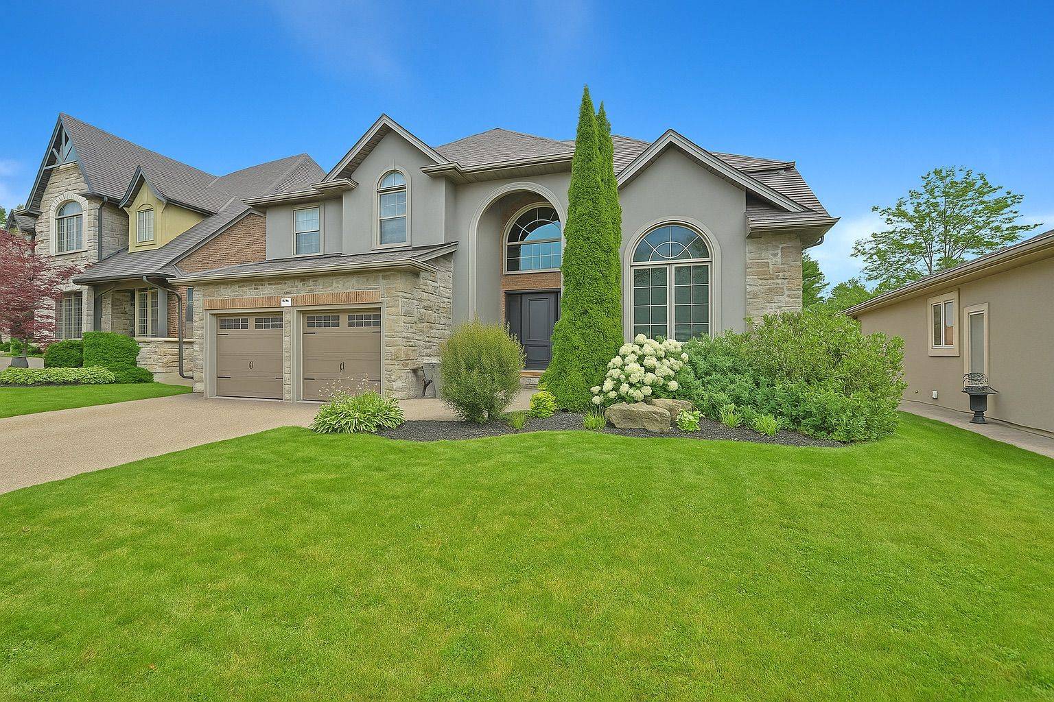 7 RHODES CT, Pelham, ON L0S 1E4