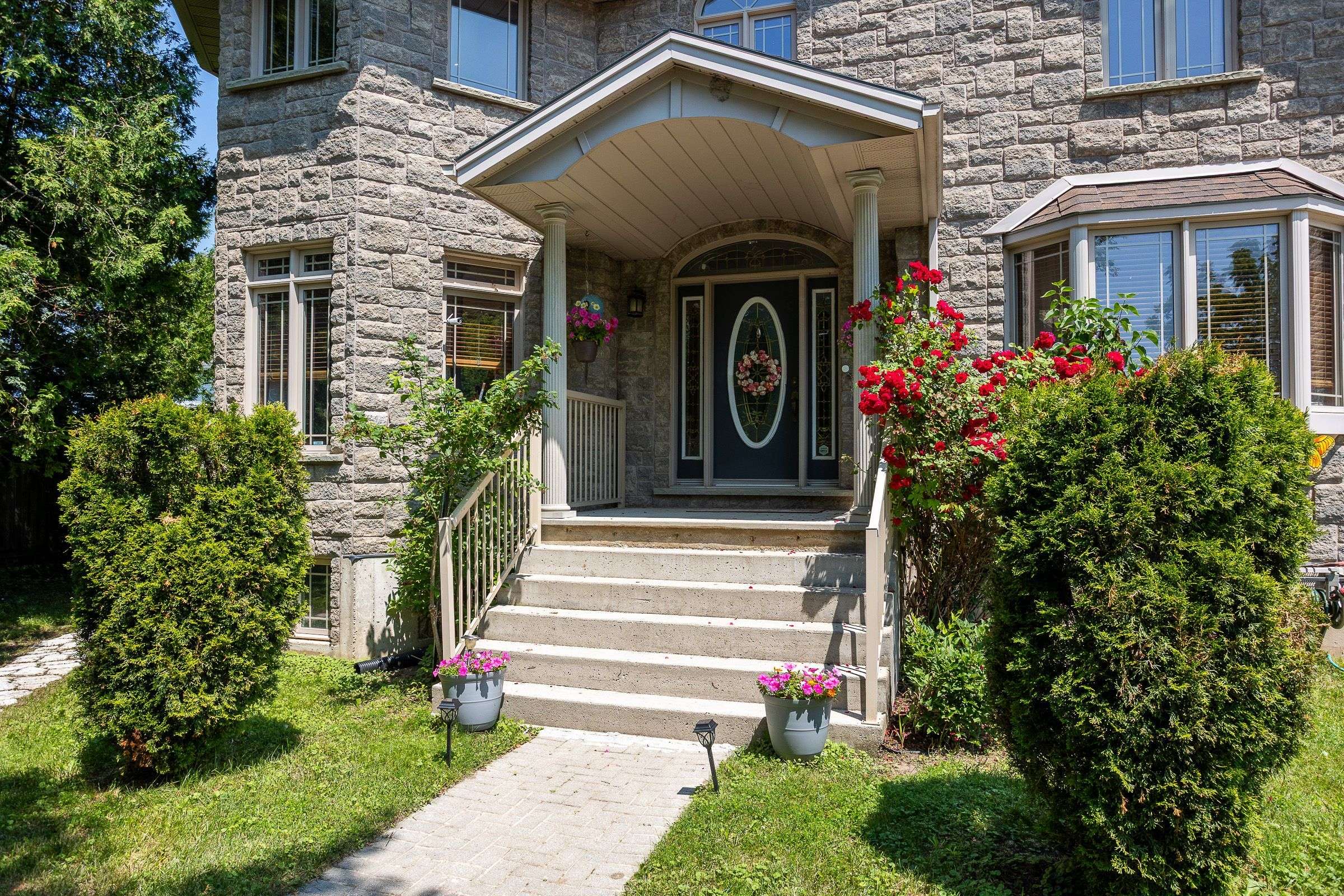 Owen Sound, ON N4K 5N3,910 26th ST E