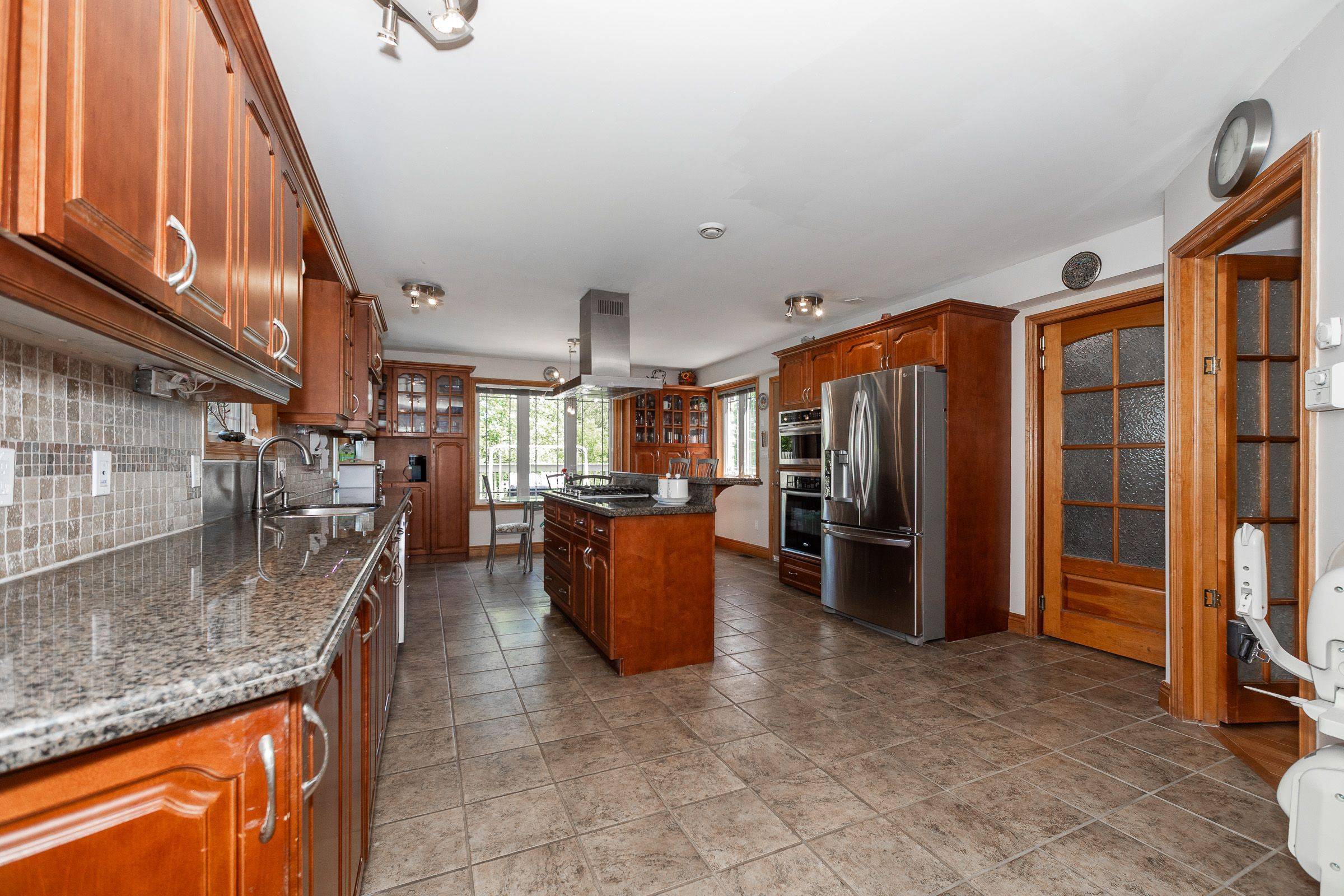 Owen Sound, ON N4K 5N3,910 26th ST E