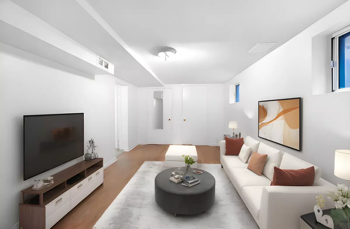 Toronto W03, ON M6M 1N2,25 Juliet CRES #Basement