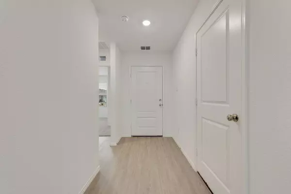 Wilmer, TX 75141,1292 Maple Street