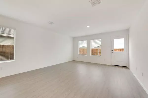 Wilmer, TX 75141,1292 Maple Street