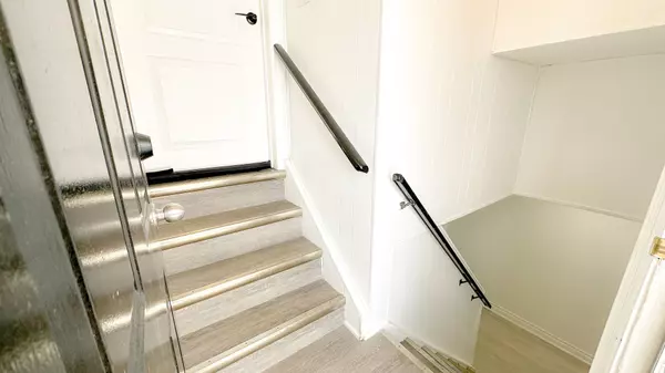Toronto E09, ON M1J 1R3,53 MIRAMAR CRES