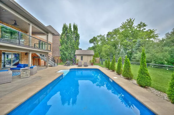 Pelham, ON L0S 1E4,7 RHODES CT
