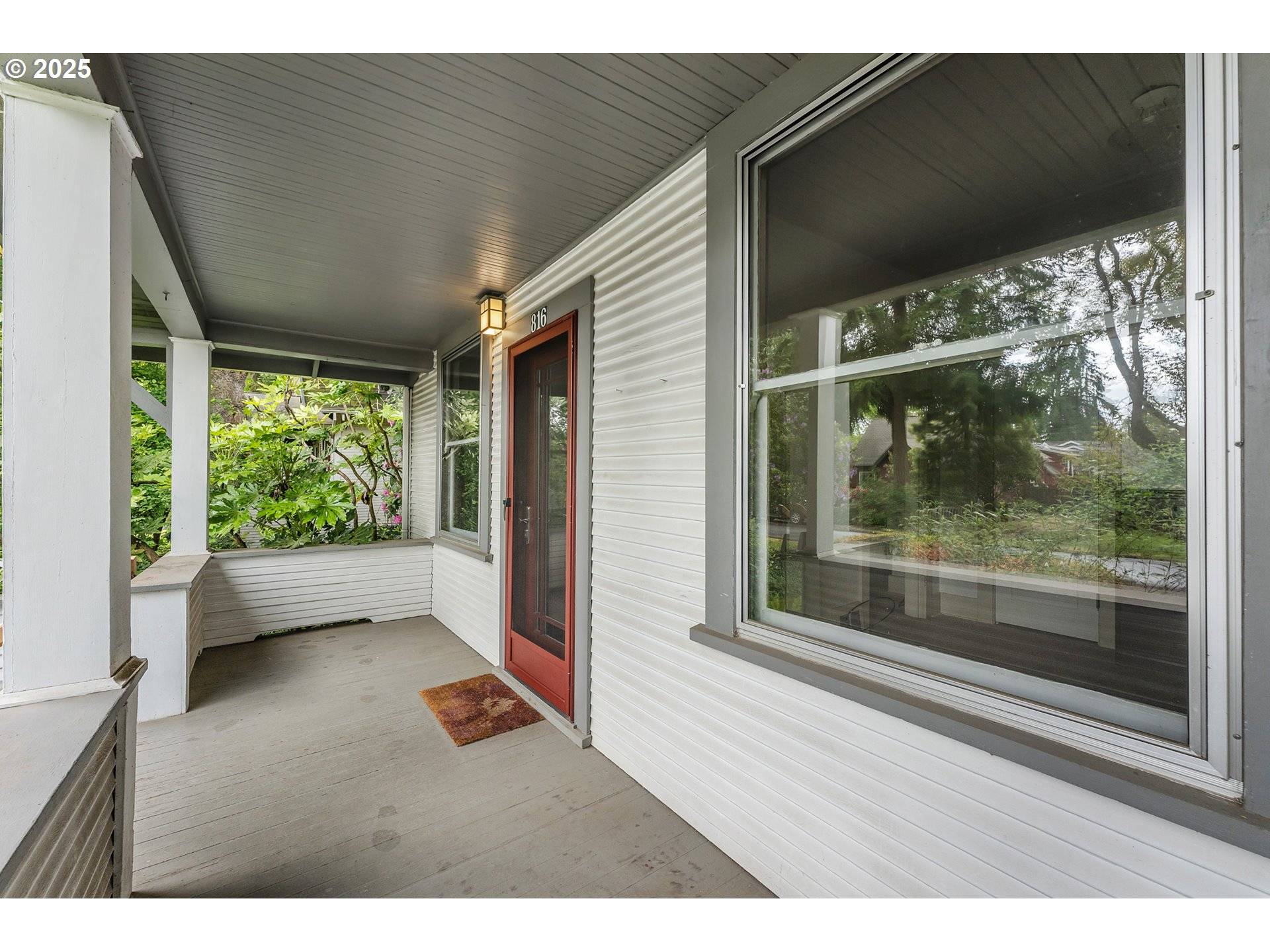 Lake Oswego, OR 97034,816 5TH ST