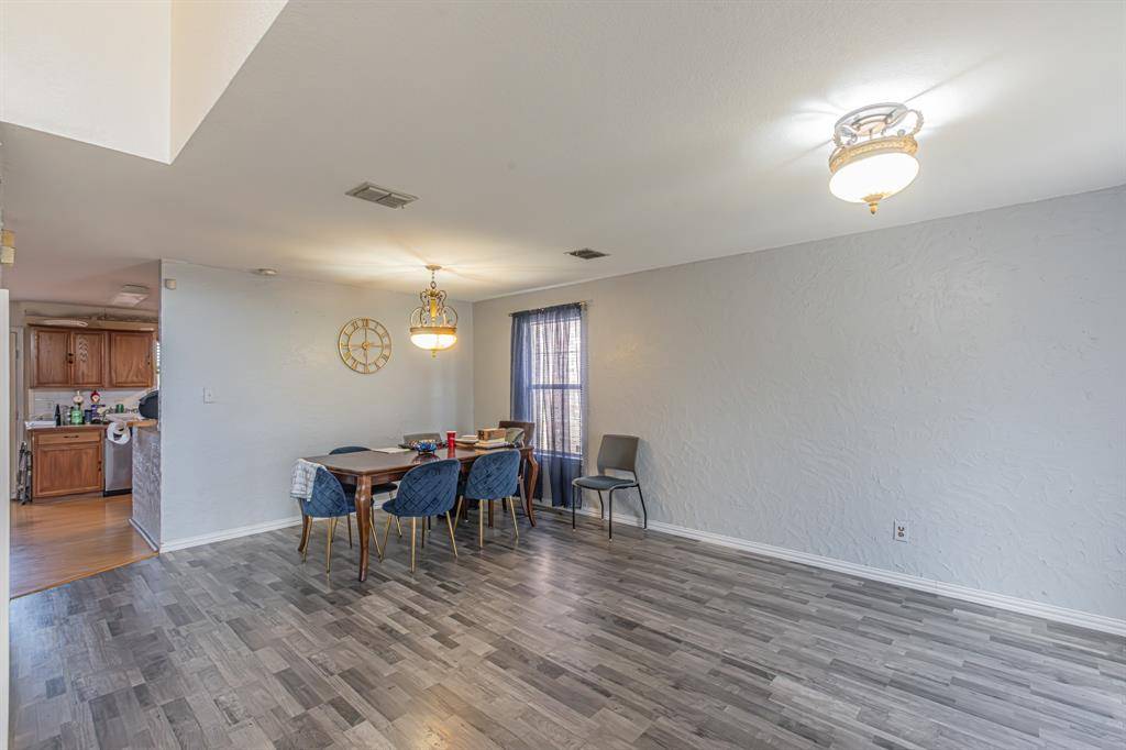 Grand Prairie, TX 75052,2812 N Hampton Drive