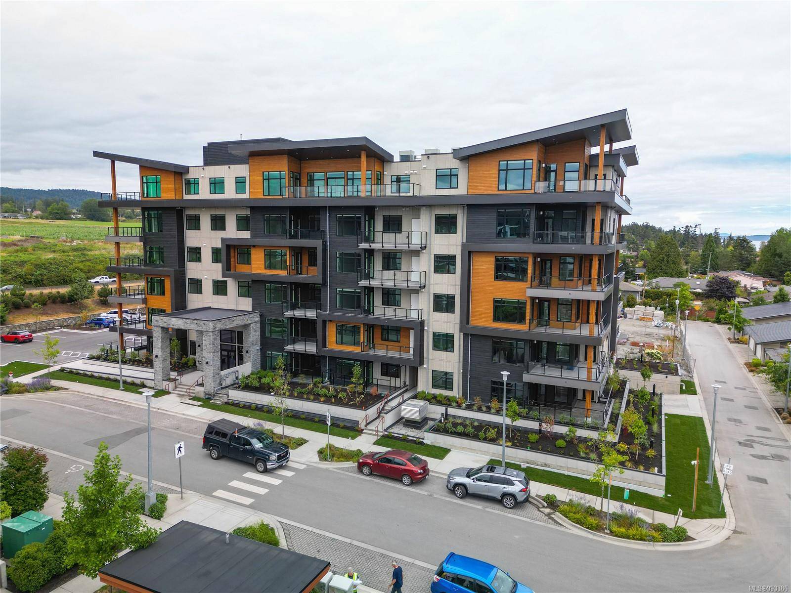 Central Saanich, BC V8M 0B9,2520 Hackett Cres #207