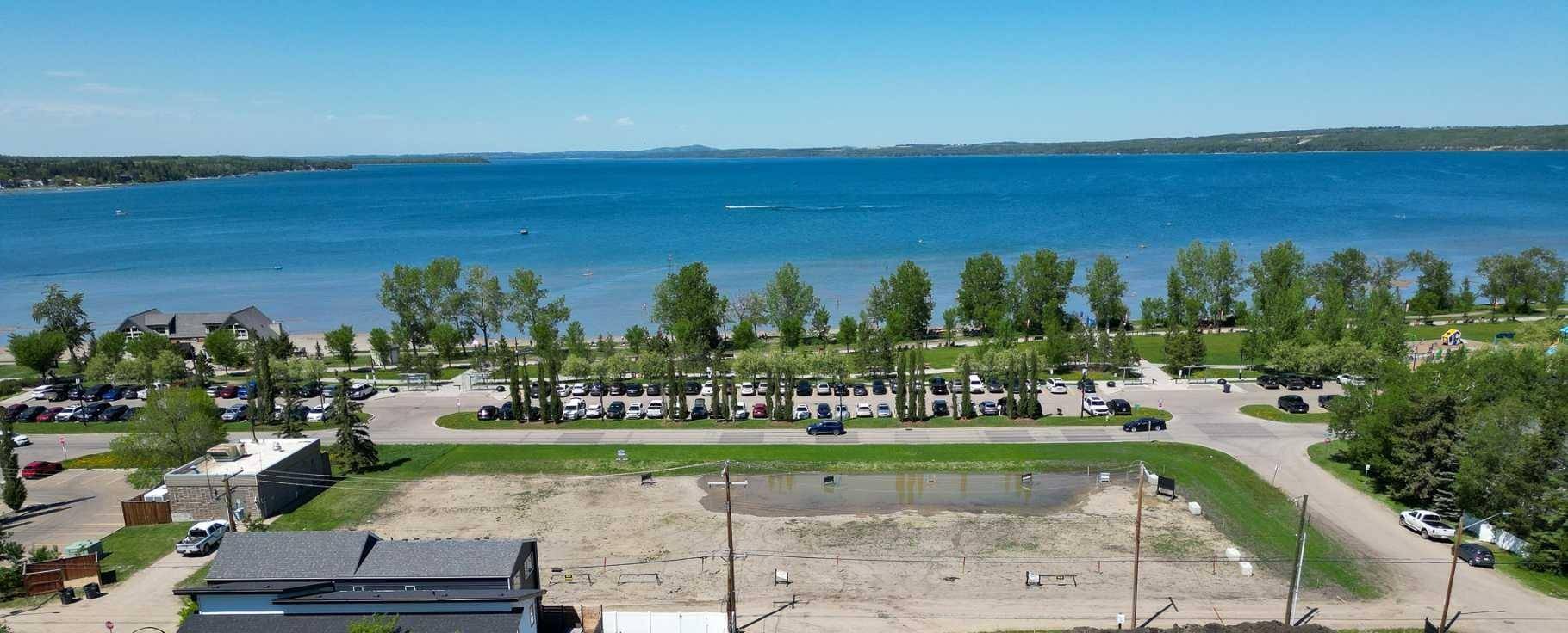 4215 LAKESHORE DR, Sylvan Lake, AB T4S 1C1